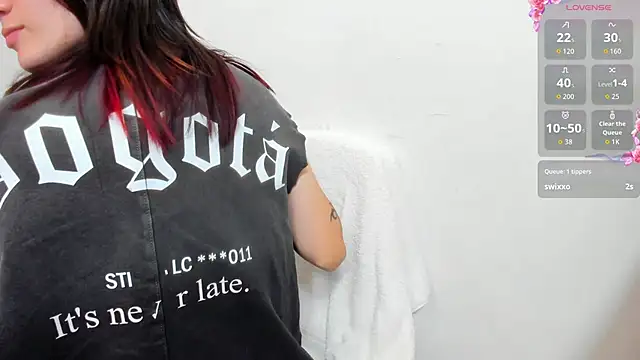 Snapshot of lizzy_davis_1 chatting on October 3, 2025, 4:03 am lizzy davis 1 online show from October 3, 2025, 4:03 am