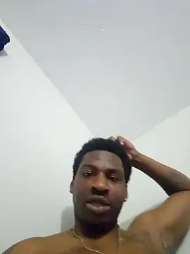 Snapshot of 007Giovani chatting on March 4, 2026, 3:58 am 007Giovani online show from March 4, 2026, 3:58 am