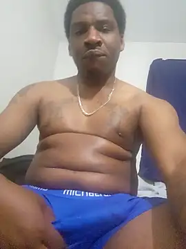 Snapshot of 007Giovani chatting on March 1, 2026, 11:32 am 007Giovani online show from March 1, 2026, 11:32 am