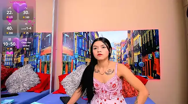 CristalLoren online show from February 11, 2025, 12:36 pm