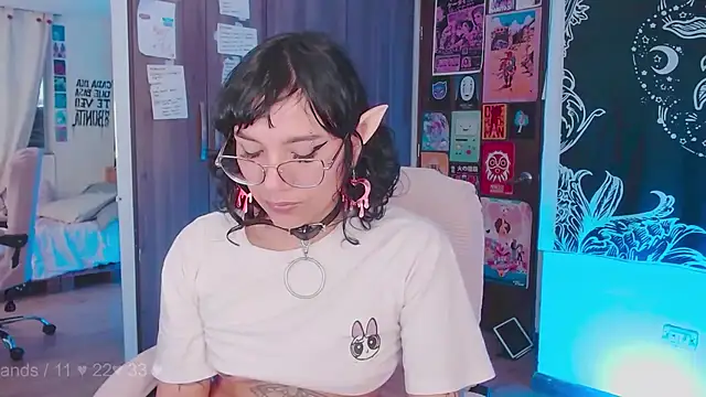 melissahowl online show from September 30, 2025, 11:00 pm