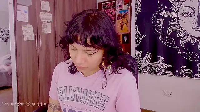 melissahowl online show from October 18, 2025, 5:04 pm