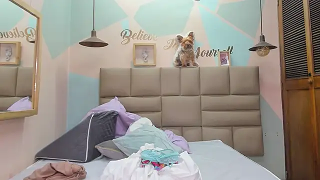 lilybaudyn  online show from February 21, 2025, 11:22 am