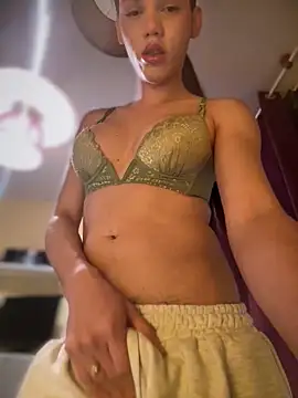 Snapshot of Carlita_cute chatting on October 9, 2025, 4:07 pm Carlita cute online show from October 9, 2025, 4:07 pm