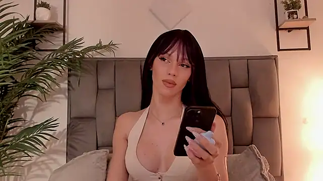 Snapshot of Carlita_cute chatting on February 21, 2025, 10:07 am Carlita cute online show from February 21, 2025, 10:07 am