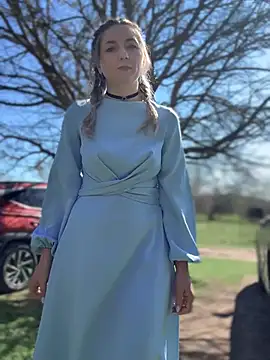 Crazy-Rosa online show from April 12, 2026, 4:16 am