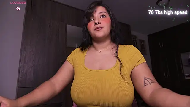 Steph moon  online show from November 26, 2025, 12:43 am