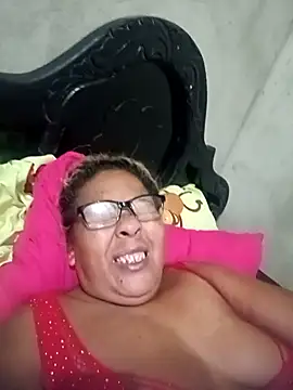 Snapshot of Afroditabichota chatting on October 7, 2025, 9:43 am Afroditabichota online show from October 7, 2025, 9:43 am