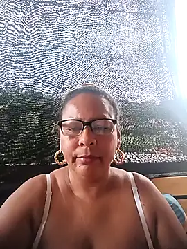 Snapshot of Afroditabichota chatting on October 23, 2025, 10:08 pm Afroditabichota online show from October 23, 2025, 10:08 pm