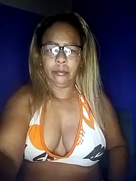 Snapshot of Afroditabichota chatting on October 19, 2025, 10:51 am Afroditabichota online show from October 19, 2025, 10:51 am