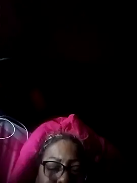 Snapshot of Afroditabichota chatting on October 2, 2025, 1:36 pm Afroditabichota online show from October 2, 2025, 1:36 pm