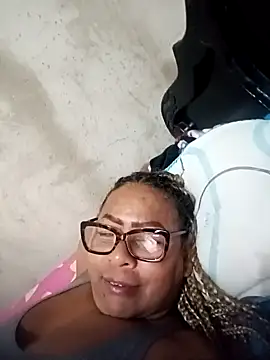 Snapshot of Afroditabichota chatting on September 27, 2025, 1:06 pm Afroditabichota online show from September 27, 2025, 1:06 pm