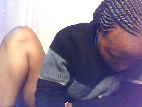 Snapshot of EBONYVANILLA02 chatting on October 20, 2025, 7:25 pm EBONYVANILLA02 online show from October 20, 2025, 7:25 pm