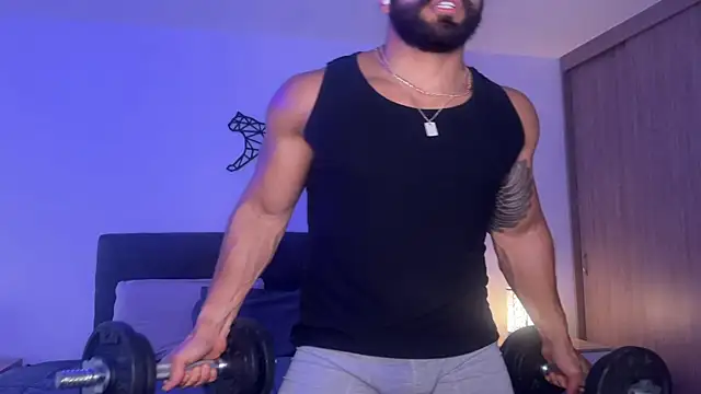 SamDornan online show from February 18, 2025, 9:09 pm
