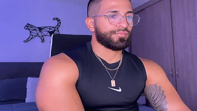 SamDornan online show from September 9, 2025, 4:38 pm