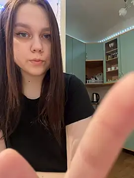 Marylallka5 online show from February 6, 2025, 5:03 am