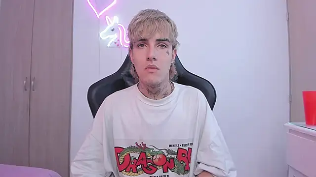 leave me alone1 online show from January 13, 2025, 10:47 am