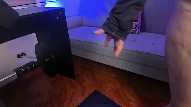 Gaby Miller22 online show from November 30, 2025, 4:08 pm