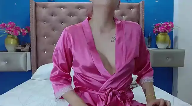 Snapshot of ValeryThunder chatting on March 21, 2025, 8:18 pm ValeryThunder online show from March 21, 2025, 8:18 pm