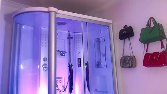 Snapshot of sexy-luna-star-ts chatting on November 5, 2025, 8:01 pm sexy-luna-star-ts online show from November 5, 2025, 8:01 pm