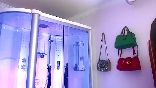 Snapshot of sexy-luna-star-ts chatting on November 6, 2025, 10:36 pm sexy-luna-star-ts online show from November 6, 2025, 10:36 pm