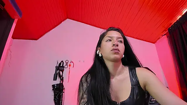 Snapshot of MistressVenena chatting on November 1, 2025, 9:19 pm MistressVenena online show from November 1, 2025, 9:19 pm