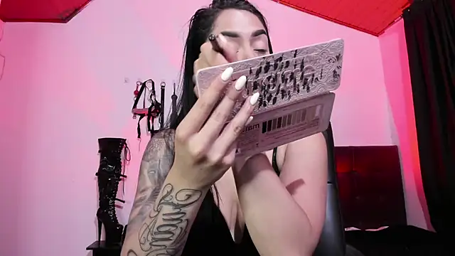 Snapshot of MistressVenena chatting on September 18, 2025, 9:18 pm MistressVenena online show from September 18, 2025, 9:18 pm