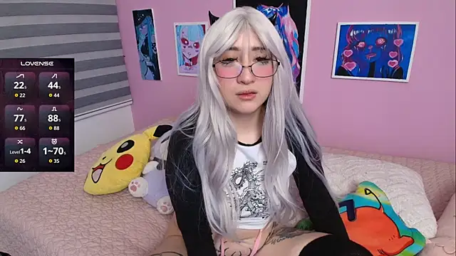 Snapshot of Miwa_violet chatting on September 29, 2025, 1:01 am Miwa violet online show from September 29, 2025, 1:01 am