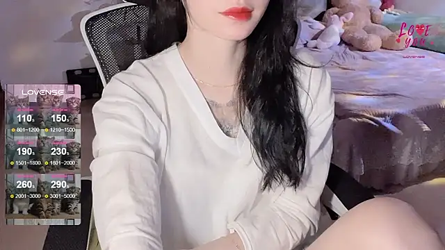    Nari    online show from February 13, 2025, 6:26 pm