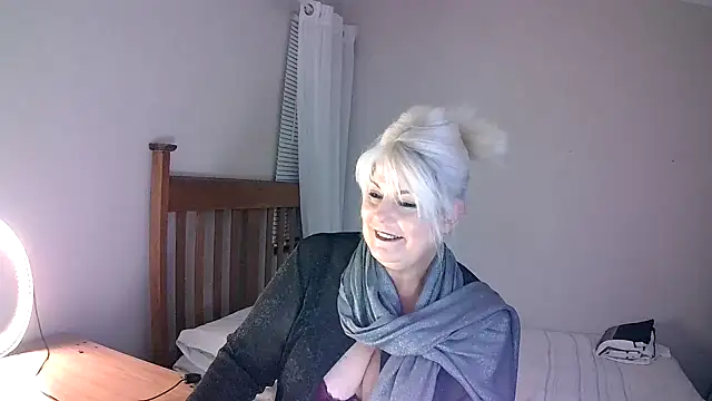 Miahotmilf online show from February 2, 2025, 7:46 pm