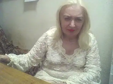 Meri798 online show from June 12, 2026, 8:39 pm
