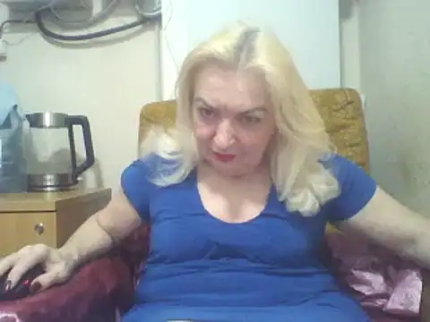 Meri798 online show from April 18, 2026, 9:04 pm