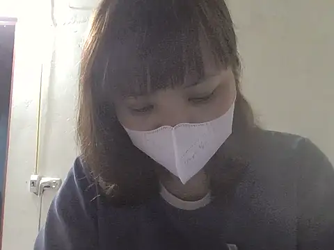 Angela-Eira online show from April 17, 2026, 11:29 pm