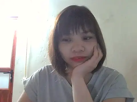 Angela-Eira online show from October 1, 2025, 9:40 pm