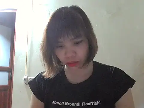 Angela-Eira online show from September 10, 2025, 8:52 pm