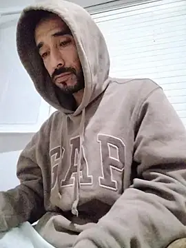 weedmanhot28 online show from May 9, 2026, 7:12 am