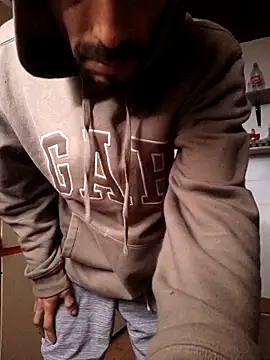 weedmanhot28 online show from October 5, 2025, 11:12 am