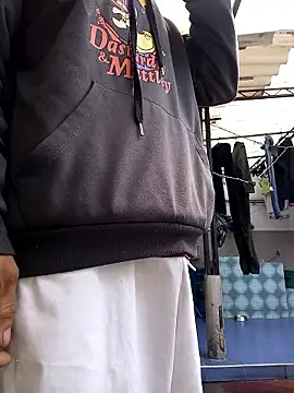 Snapshot of weedmanhot28 chatting on January 7, 2026, 12:10 pm weedmanhot28 online show from January 7, 2026, 12:10 pm