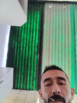 weedmanhot28 online show from May 7, 2026, 7:56 am