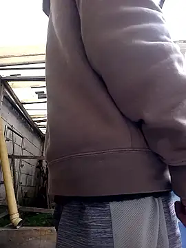 Snapshot of weedmanhot28 chatting on January 9, 2026, 2:13 pm weedmanhot28 online show from January 9, 2026, 2:13 pm