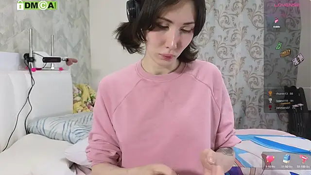 Snapshot of KawaiiNullify chatting on September 27, 2025, 12:11 pm KawaiiNullify online show from September 27, 2025, 12:11 pm