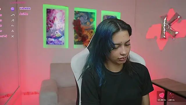 Snapshot of KayraOwen chatting on October 23, 2025, 11:42 am KayraOwen online show from October 23, 2025, 11:42 am