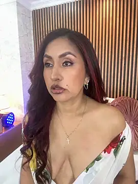 Snapshot of MonicaMoret chatting on September 22, 2025, 12:55 pm MonicaMoret online show from September 22, 2025, 12:55 pm