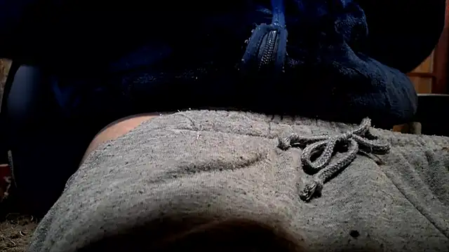 Snapshot of hidenyan02 chatting on January 7, 2025, 4:50 am hidenyan02 online show from January 7, 2025, 4:50 am