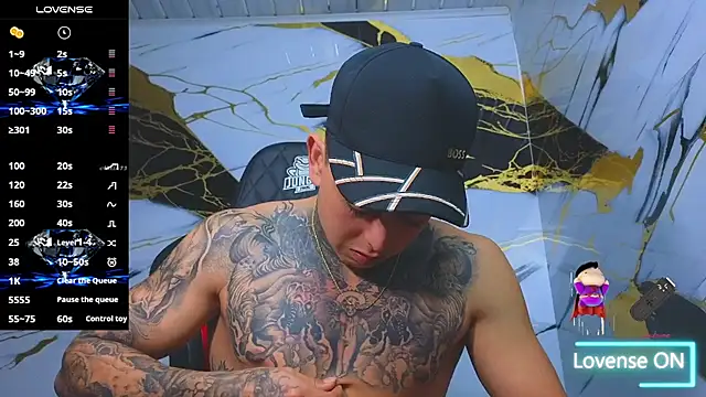 Snapshot of Kevin22_222 chatting on September 28, 2025, 5:03 am Kevin22 222 online show from September 28, 2025, 5:03 am