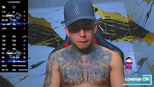 Snapshot of Kevin22_222 chatting on October 12, 2025, 6:37 am Kevin22 222 online show from October 12, 2025, 6:37 am