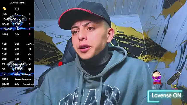 Snapshot of Kevin22_222 chatting on October 1, 2025, 5:12 am Kevin22 222 online show from October 1, 2025, 5:12 am