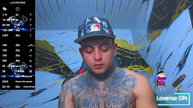 Kevin22 222 online show from November 26, 2025, 2:55 am