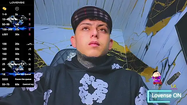 Snapshot of Kevin22_222 chatting on October 19, 2025, 6:16 am Kevin22 222 online show from October 19, 2025, 6:16 am