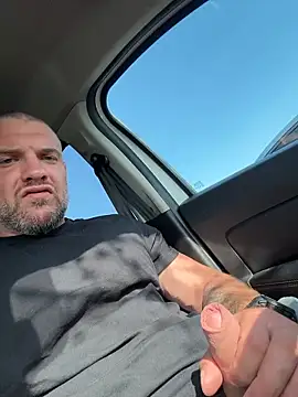 wlads3009 online show from April 15, 2026, 7:36 am